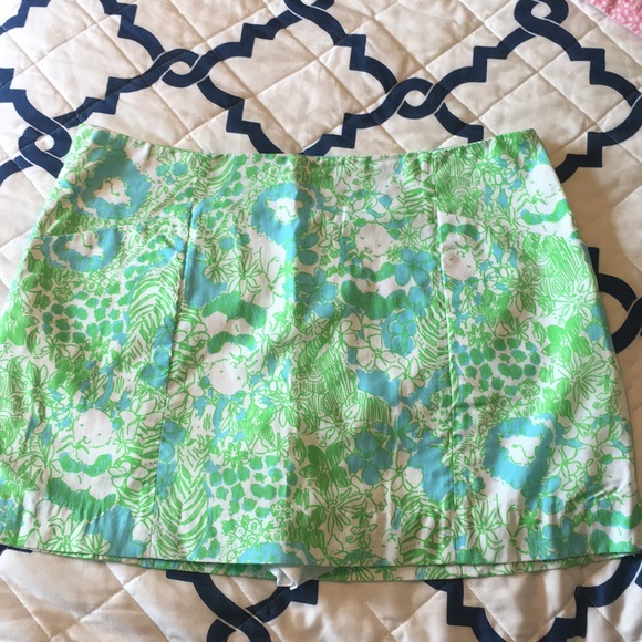 Lilly Pulitzer January Skort in It’s a Zoo - Picture 2 of 7